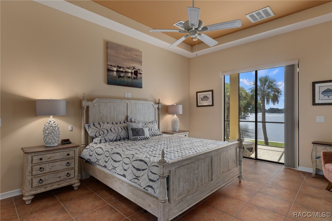 5267 S Stetson Point Drive