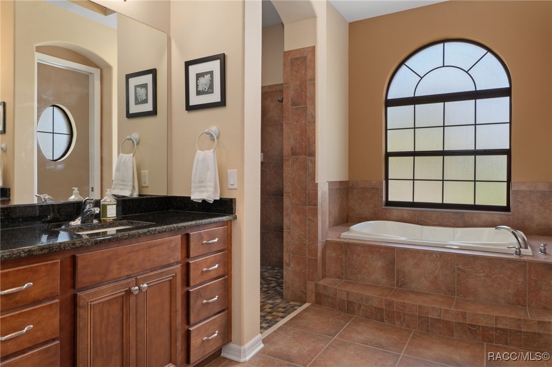 5267 S Stetson Point Drive