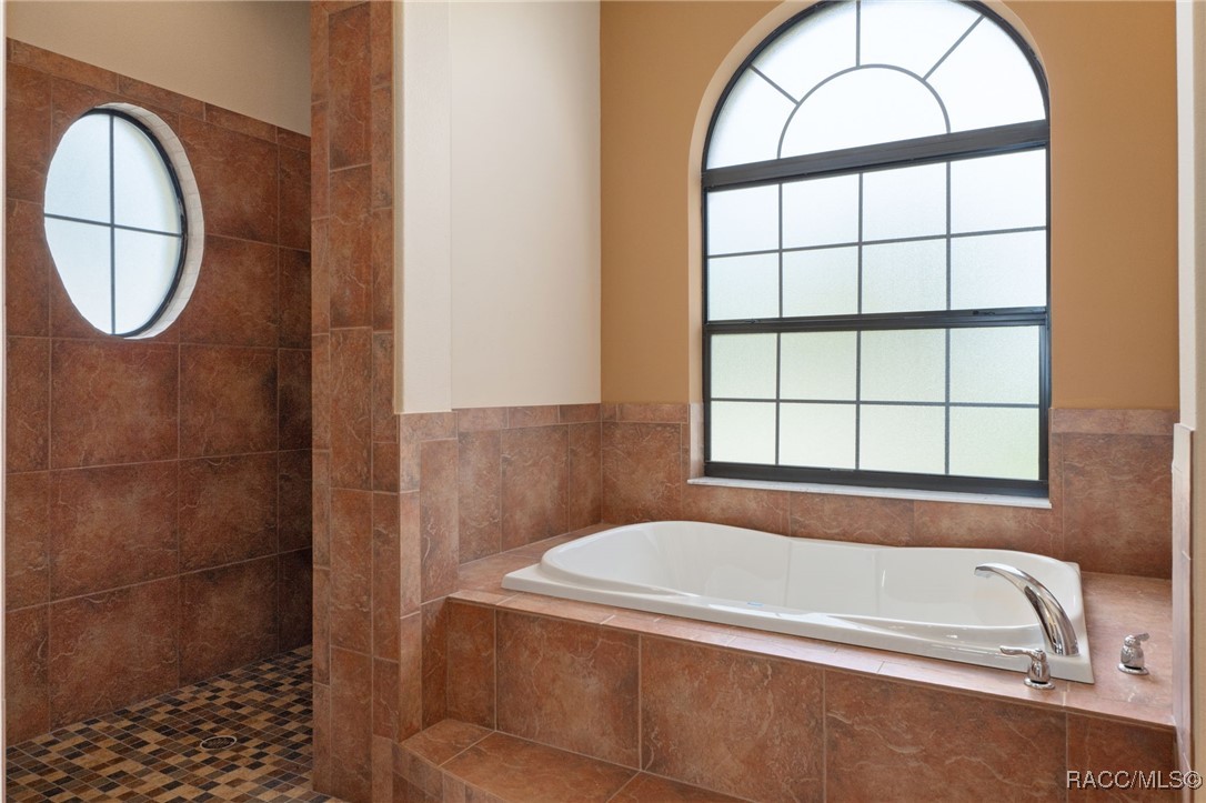 5267 S Stetson Point Drive