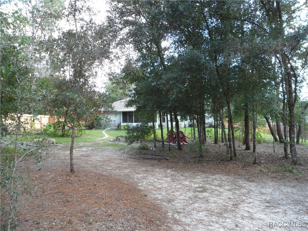 1255 E Rockefeller Lane