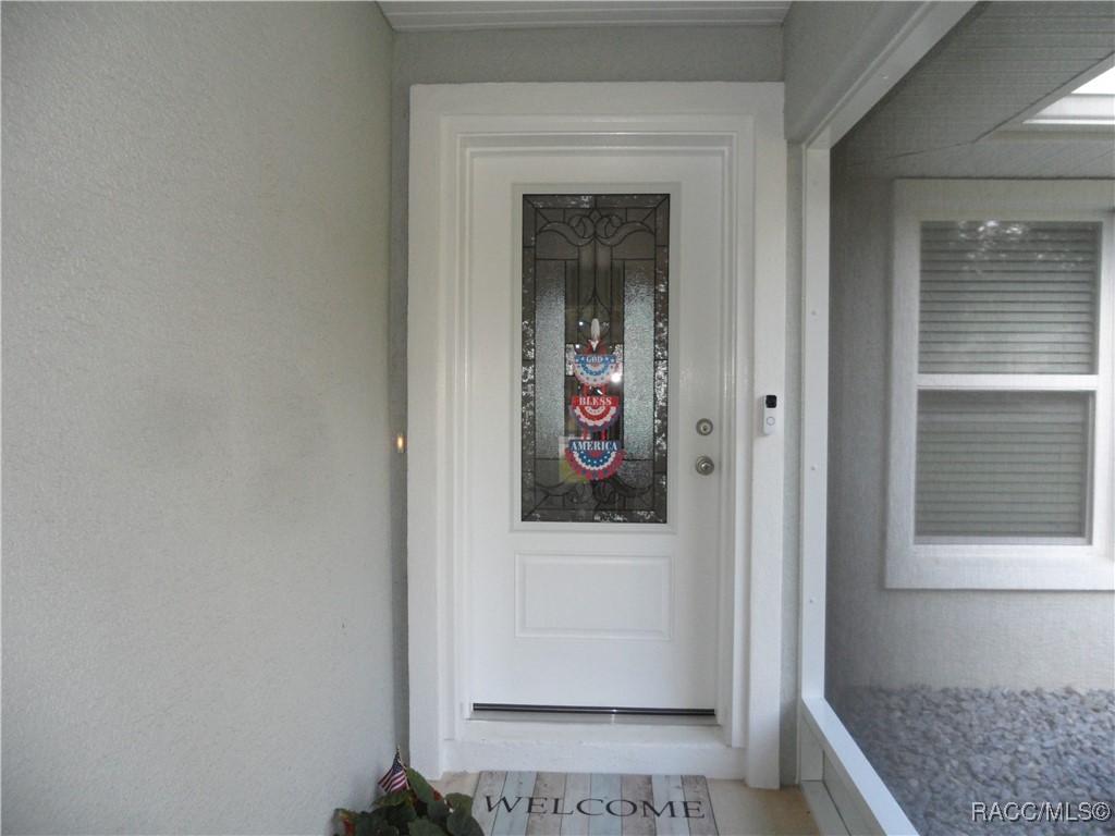 1255 E Rockefeller Lane