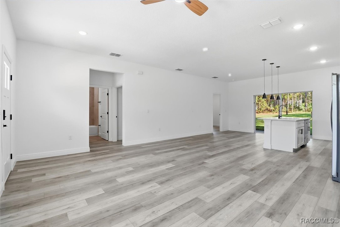 7549 N Santos Drive
