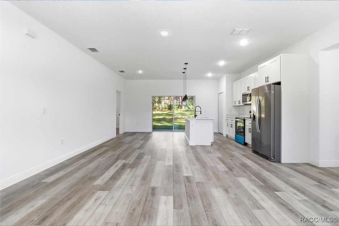 7549 N Santos Drive