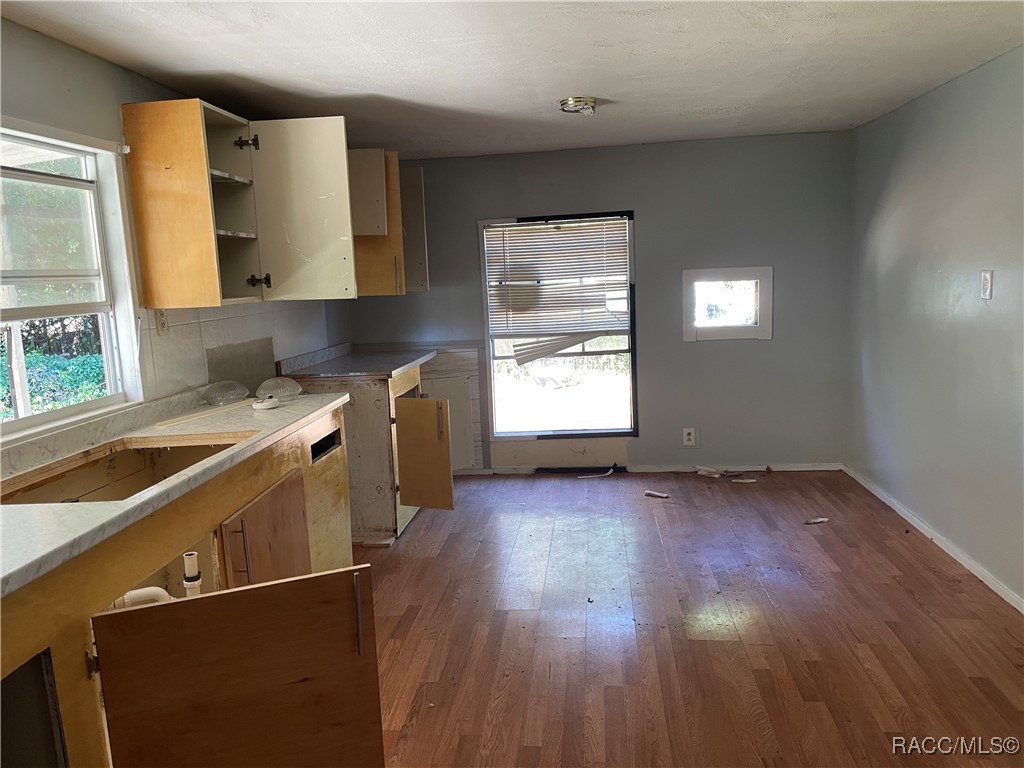 6854 N Bighorn Point