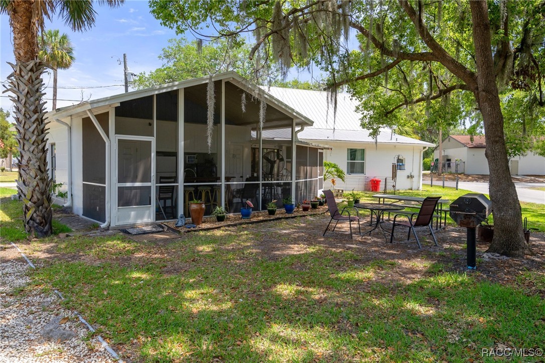 10990 W Seminole Place