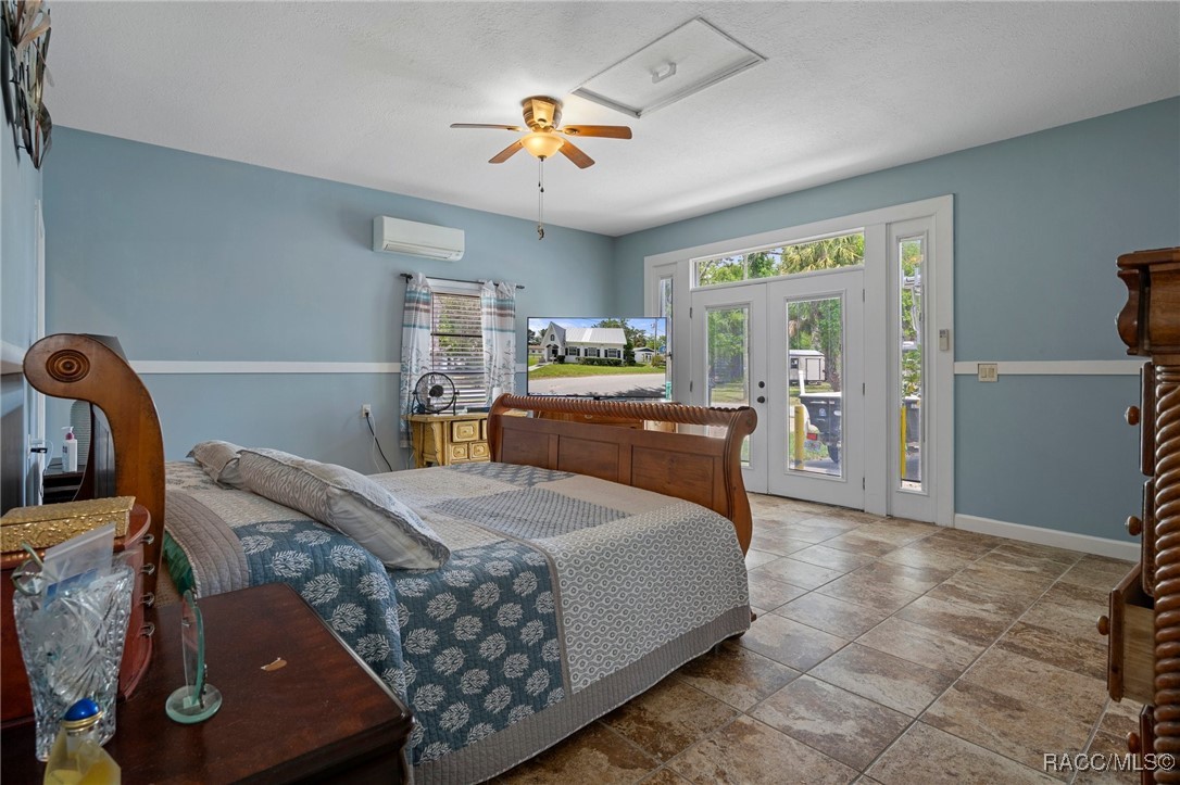 10990 W Seminole Place