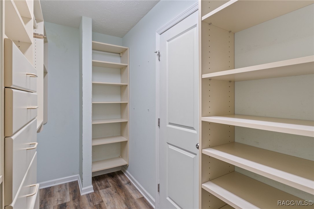 5146 S Riverside Drive