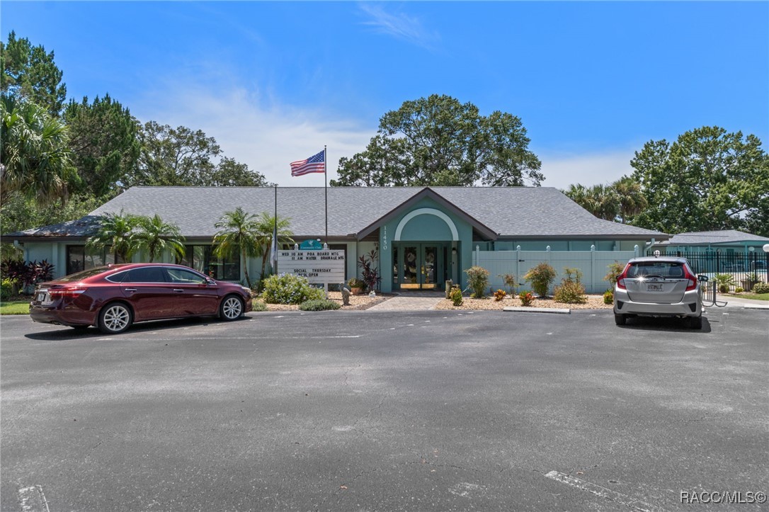 5146 S Riverside Drive