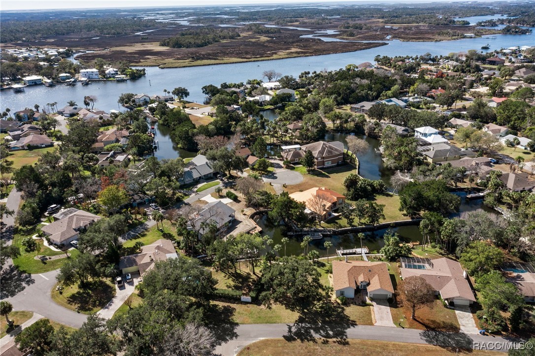 5146 S Riverside Drive