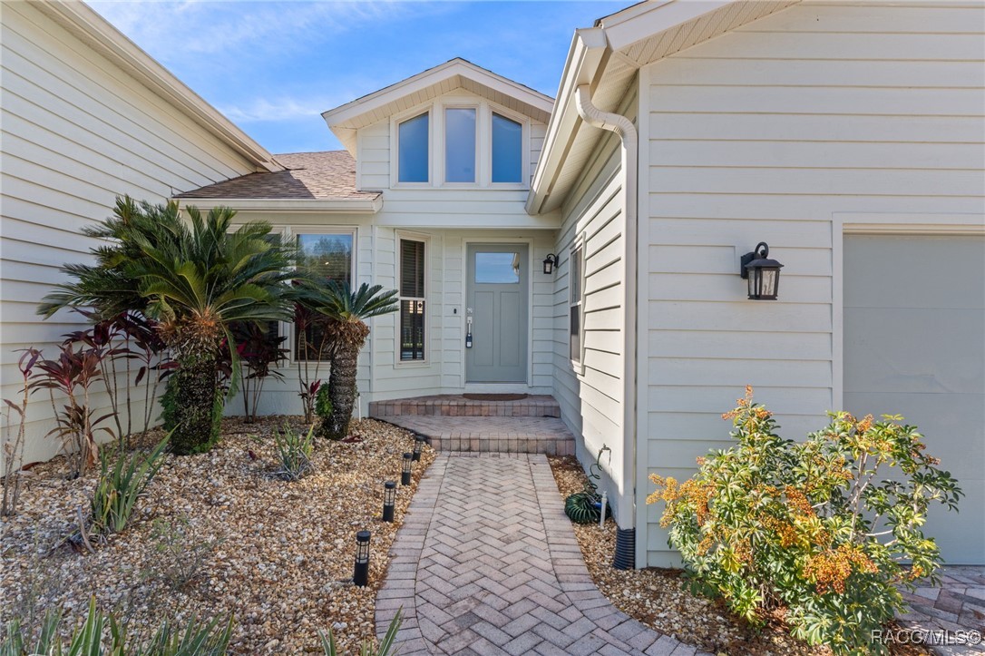 5146 S Riverside Drive