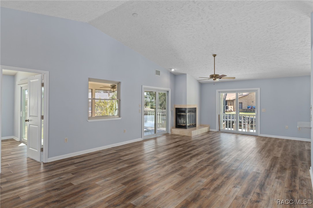 5146 S Riverside Drive