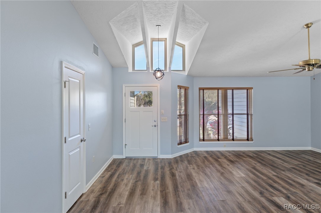 5146 S Riverside Drive