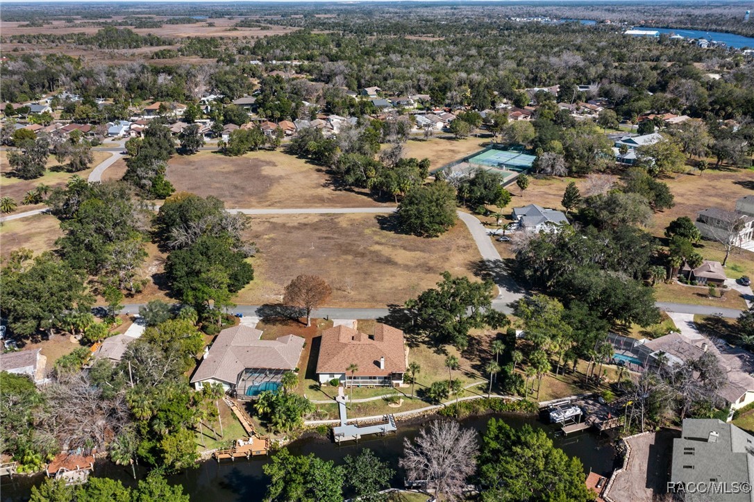 5146 S Riverside Drive