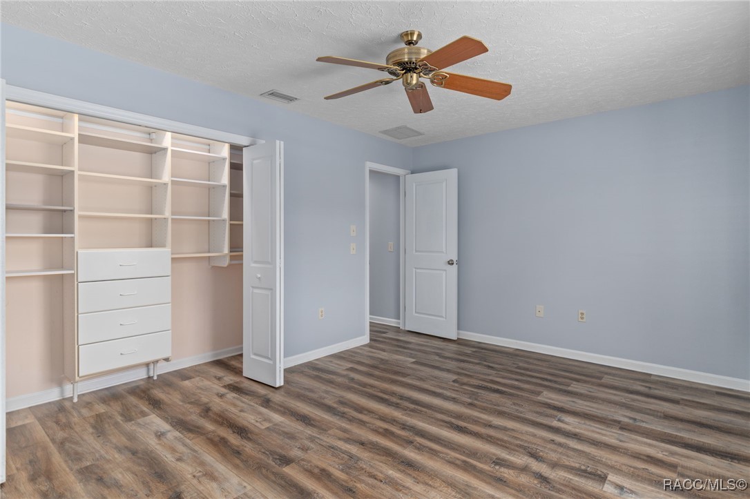 5146 S Riverside Drive