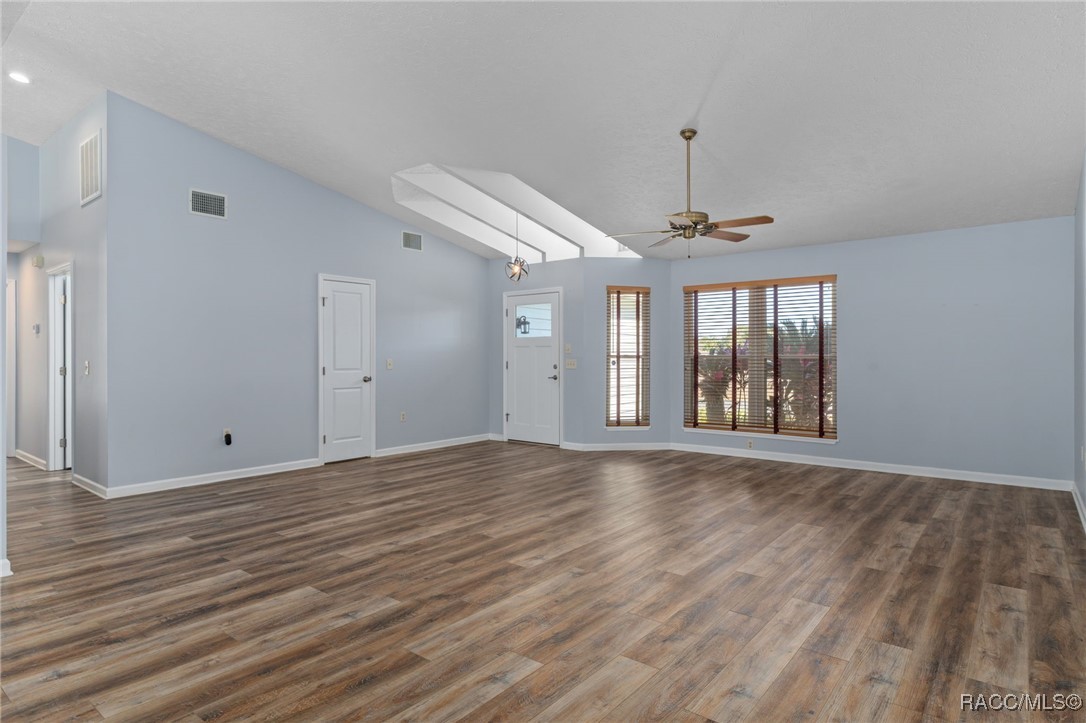 5146 S Riverside Drive