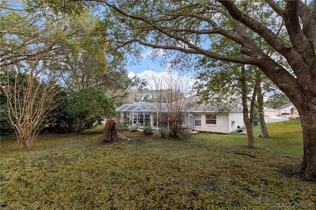 588 W Hillwood Path