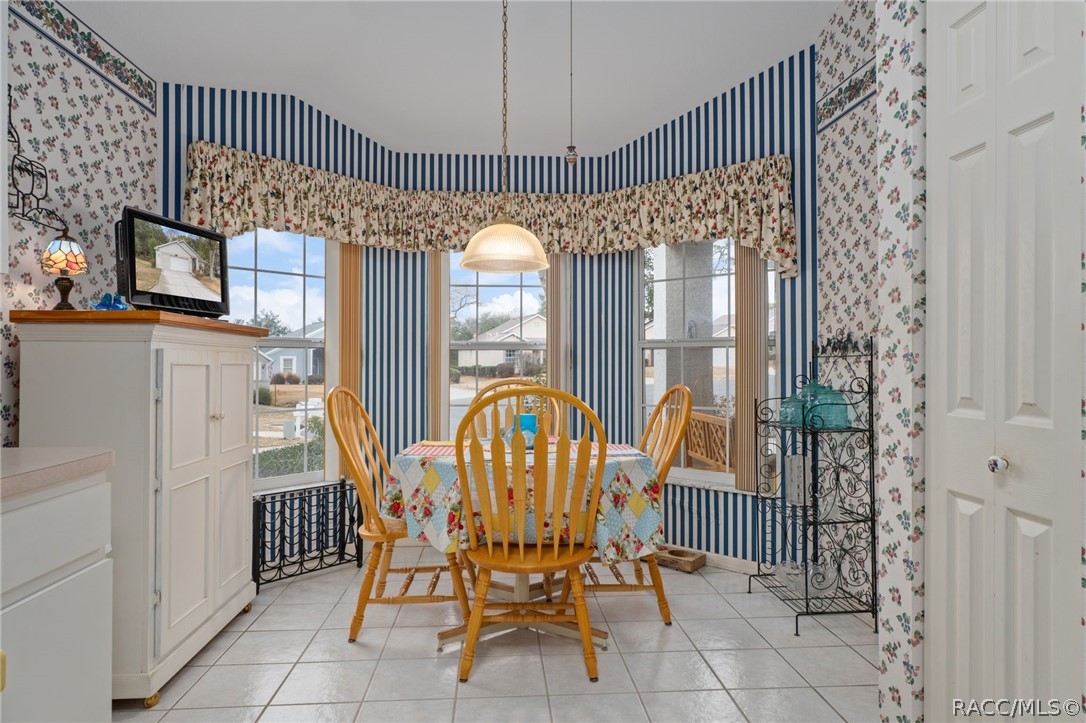 588 W Hillwood Path