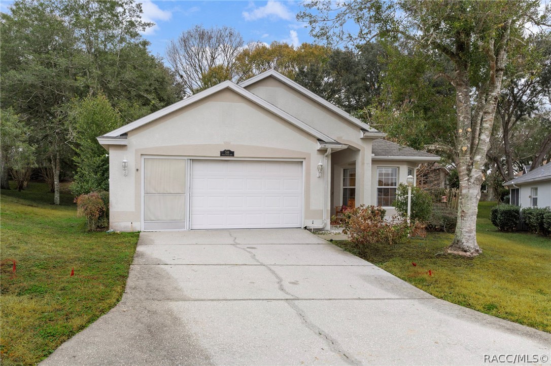 588 W Hillwood Path