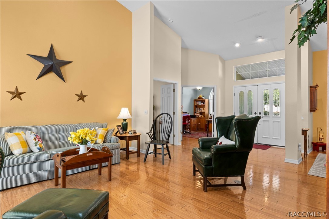 13 Cupania Court