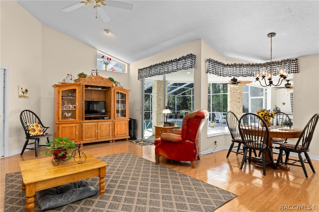 13 Cupania Court