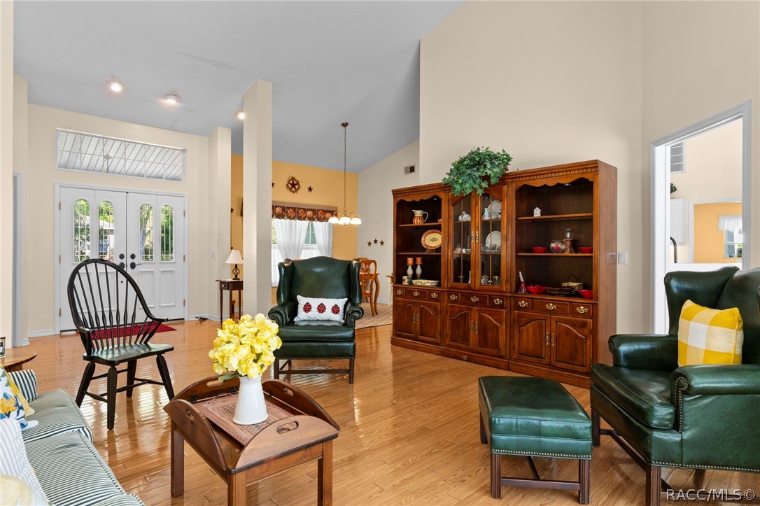 13 Cupania Court