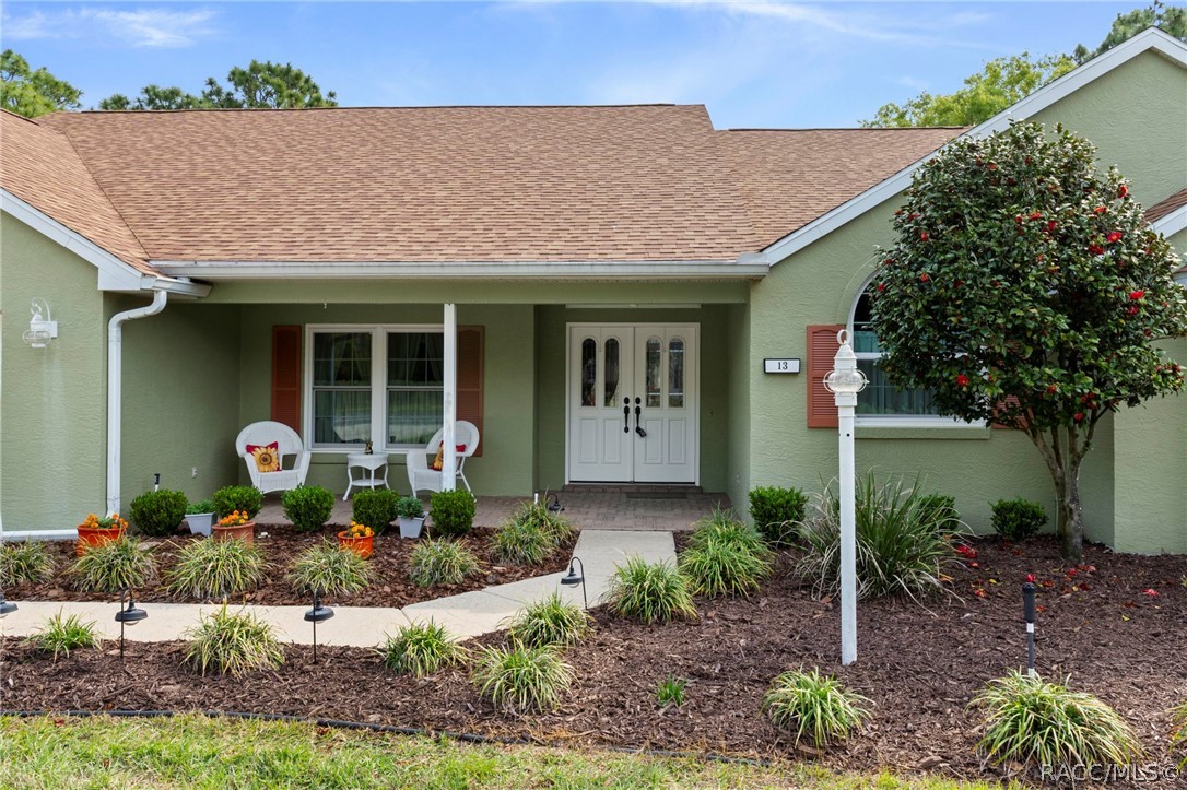 13 Cupania Court