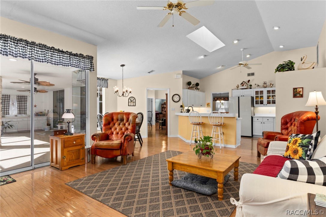 13 Cupania Court