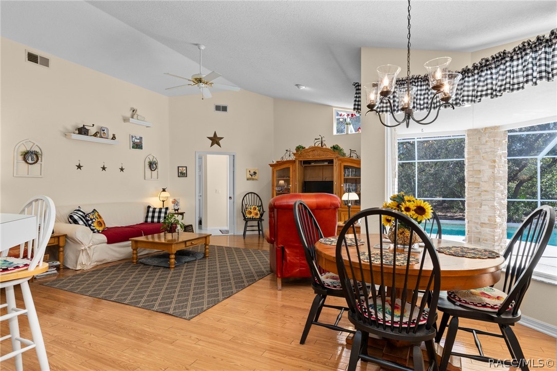 13 Cupania Court