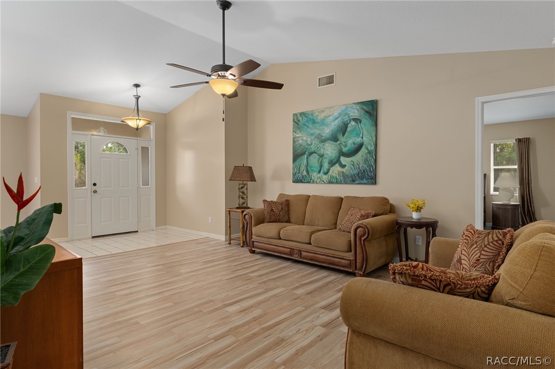 3212 W Camilo Drive