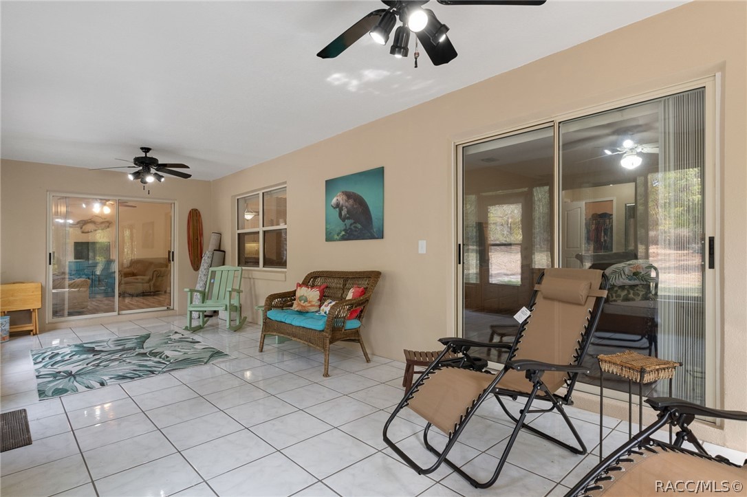3212 W Camilo Drive