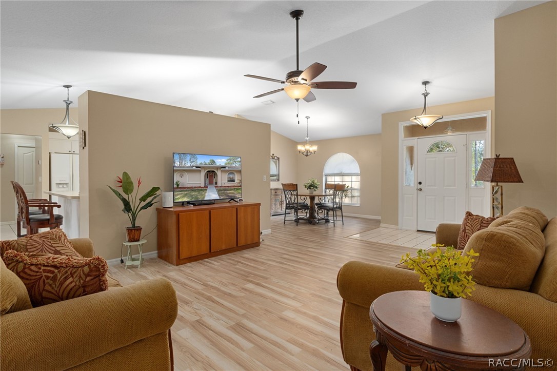 3212 W Camilo Drive