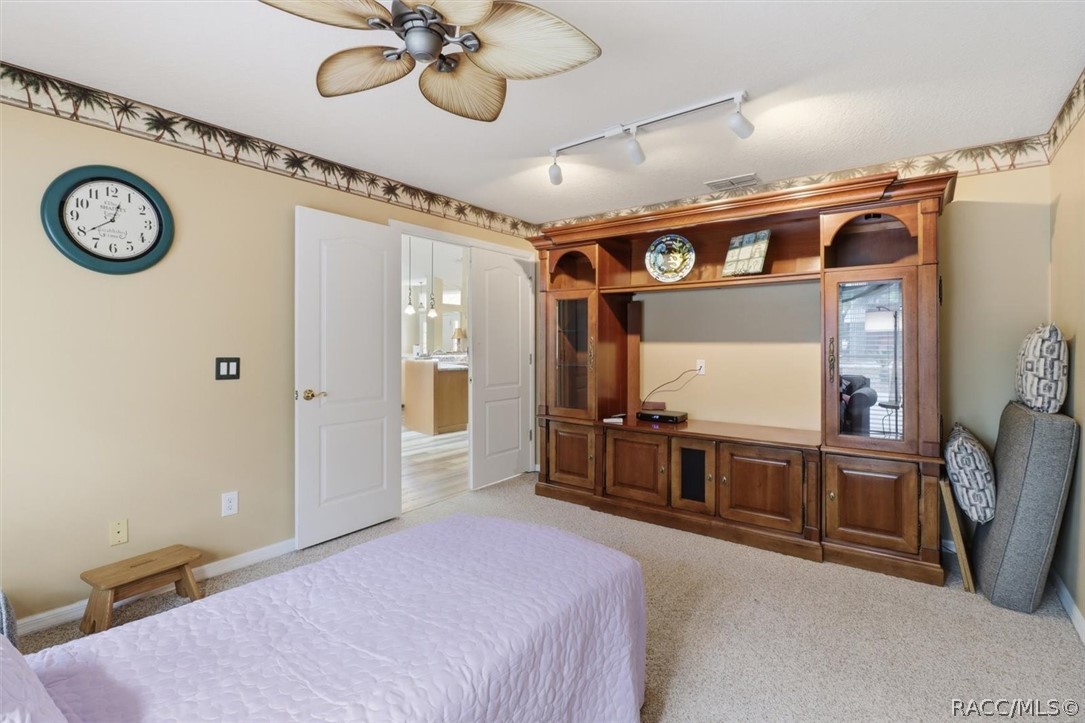 4474 W Horseshoe Drive