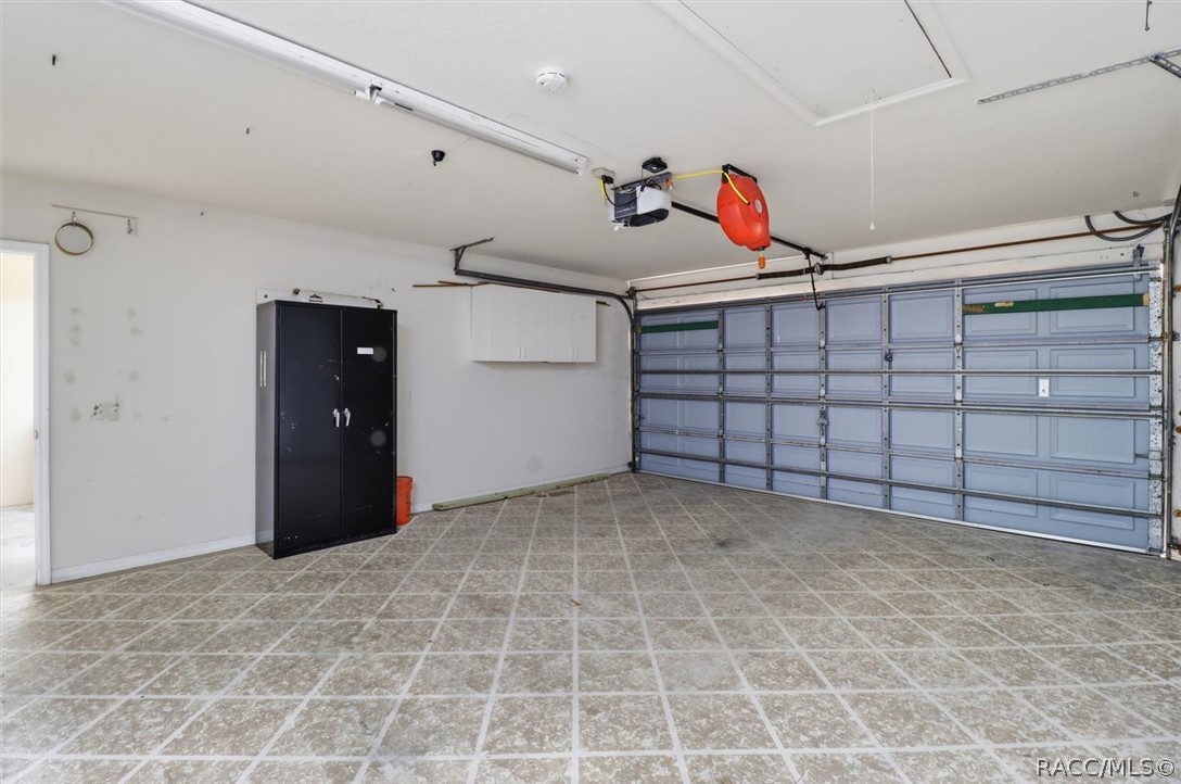 4474 W Horseshoe Drive