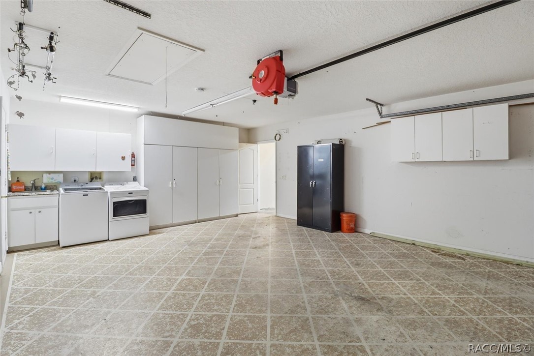 4474 W Horseshoe Drive