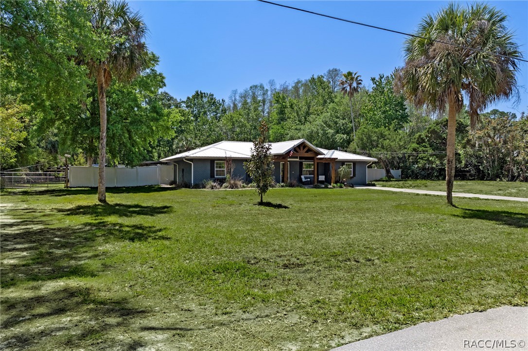 7950 W Inn Lane