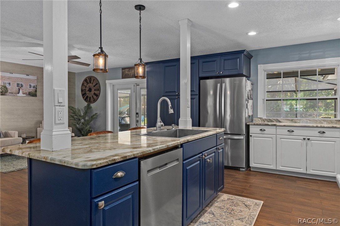 7950 W Inn Lane