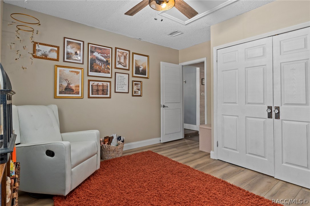 7950 W Inn Lane