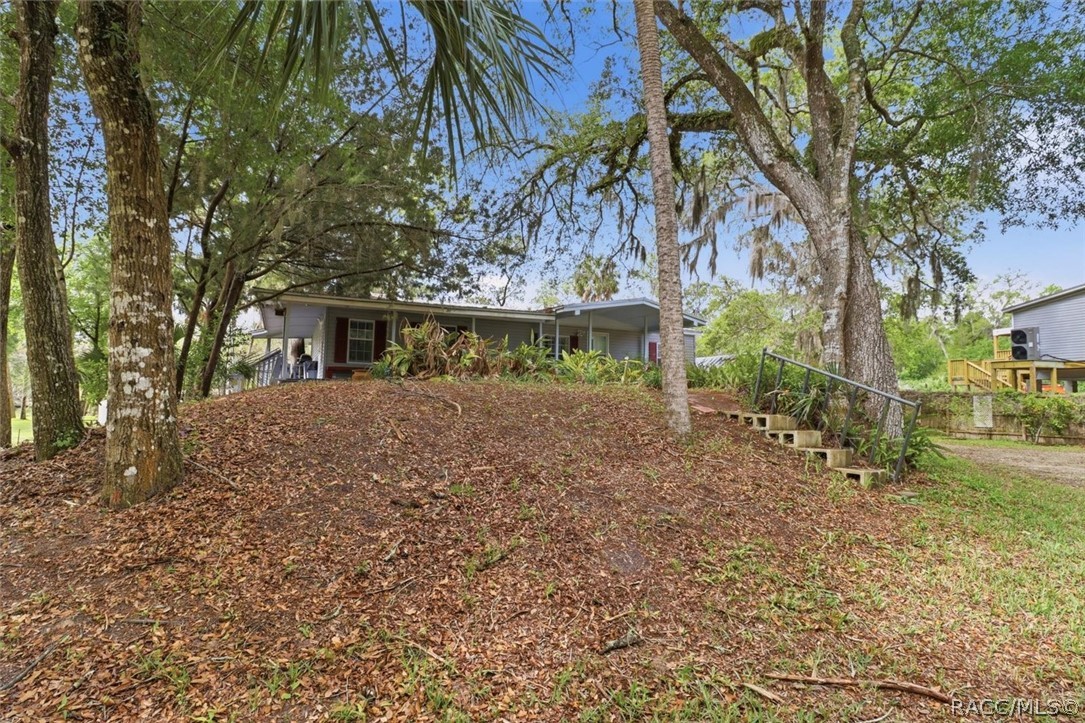 5746 S Boulevard Drive
