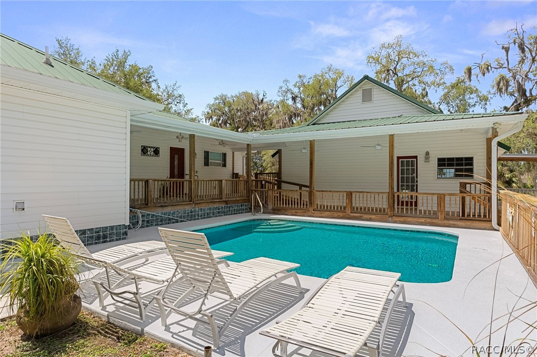 5447 S Boulevard Drive