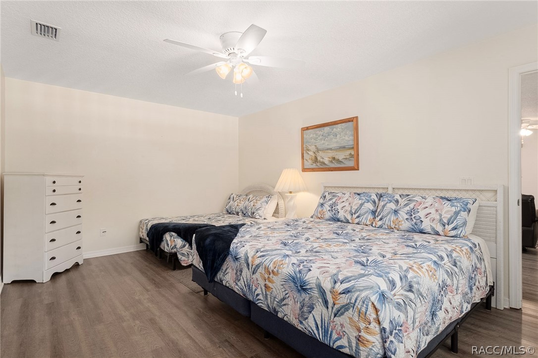 5447 S Boulevard Drive