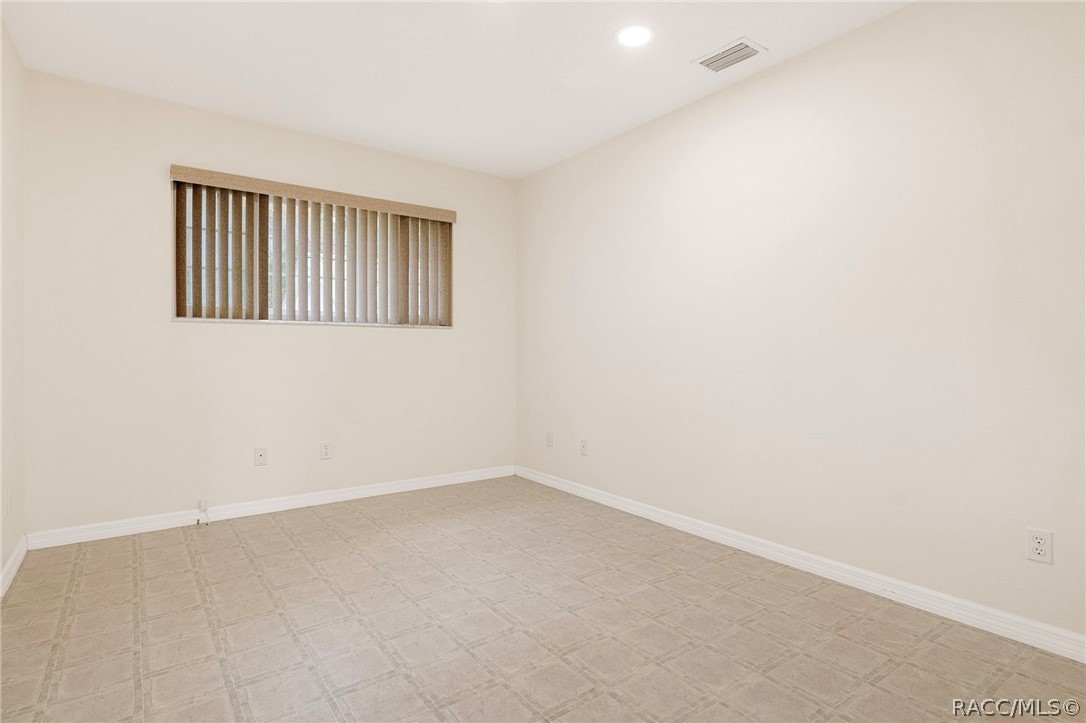 5447 S Boulevard Drive