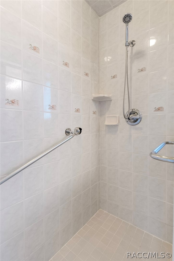 5447 S Boulevard Drive