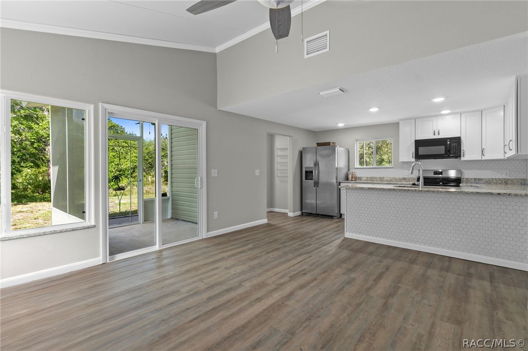 6952 W Barbara Ann Lane