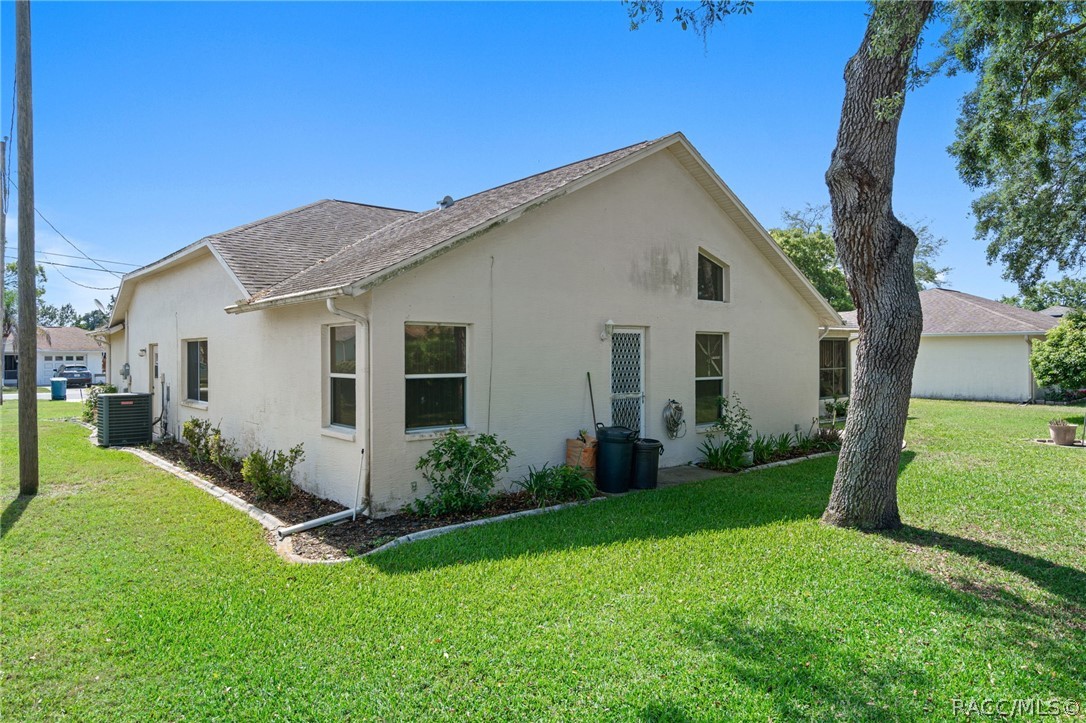 1241 Persian Avenue