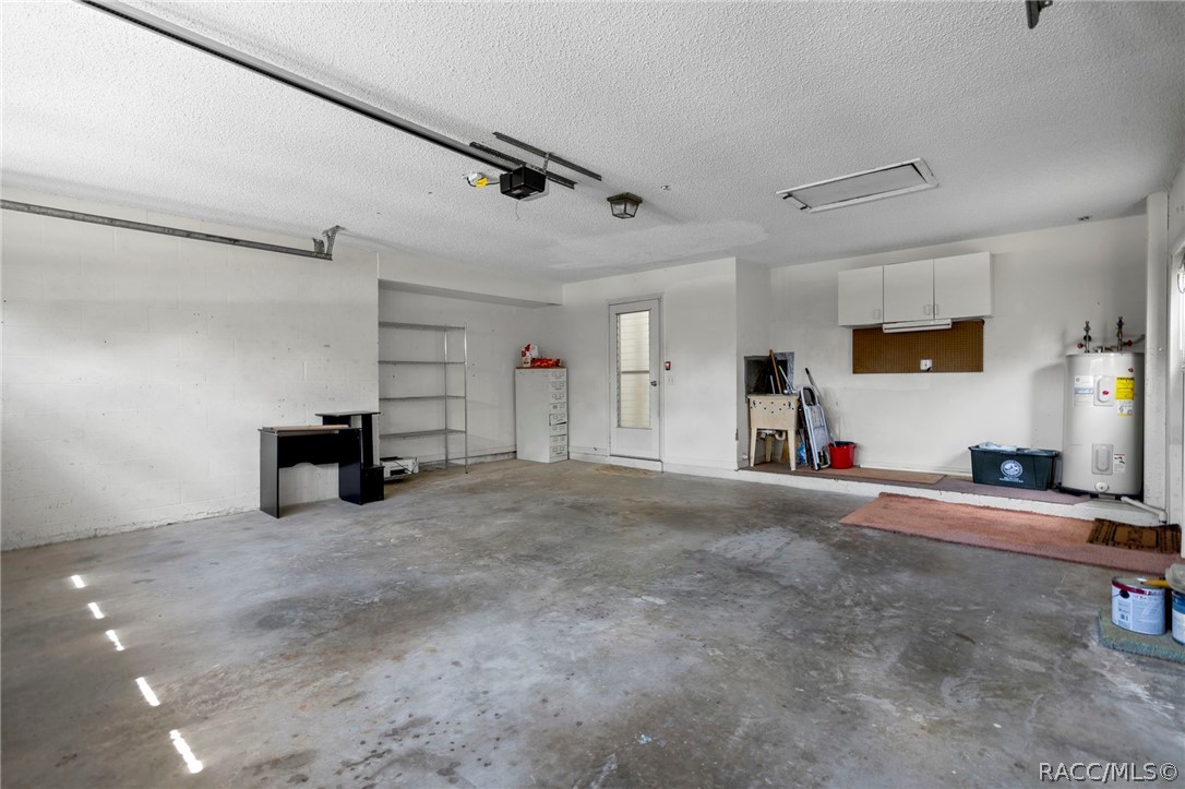 1241 Persian Avenue