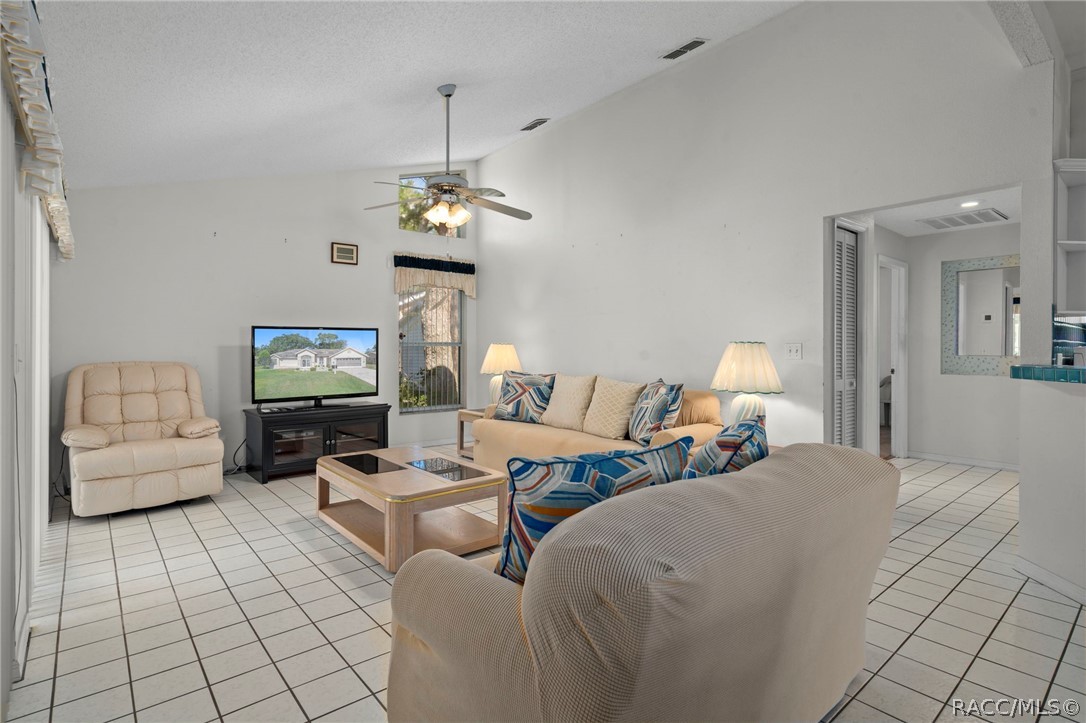 1241 Persian Avenue