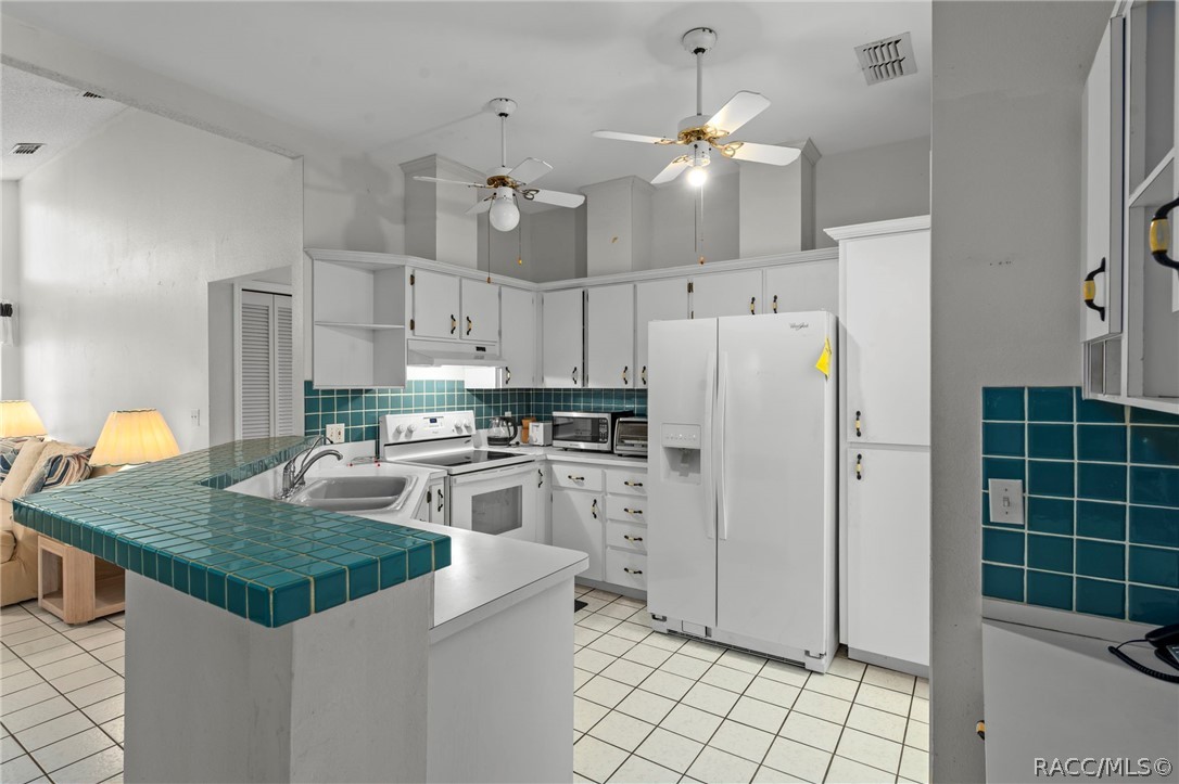 1241 Persian Avenue