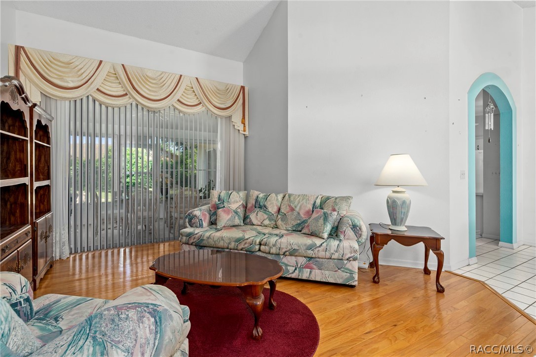 1241 Persian Avenue