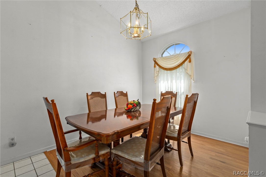 1241 Persian Avenue