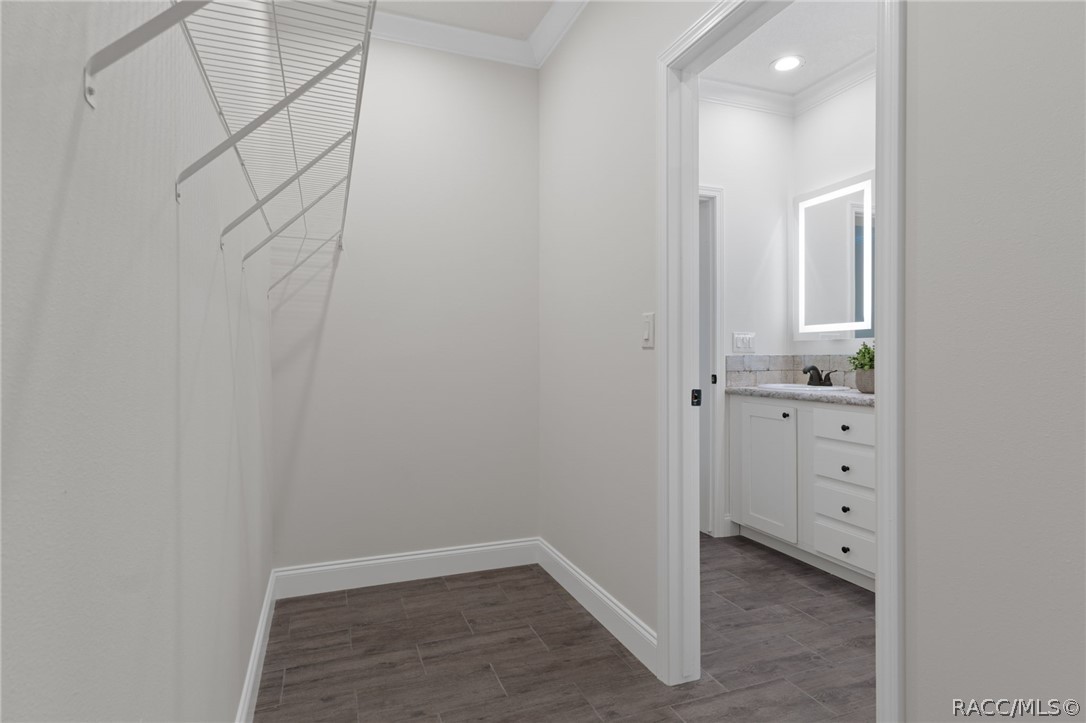 5919 S Shadytree Path